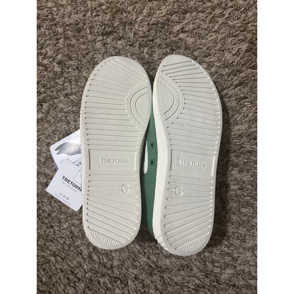 NWT Tuckernuck Tretorn Canvas Sneaker Shoe 6 - Picture 2 of 3